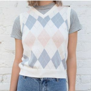 BNWT BRANDY MELVILLE RILEY SWEATER VEST